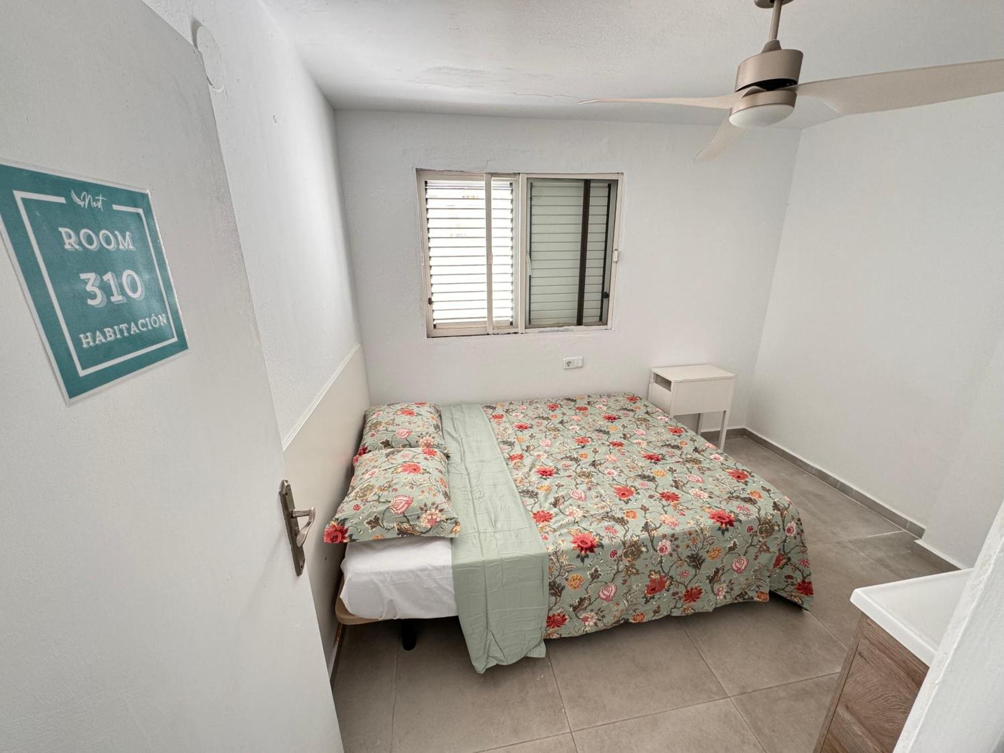 Hostal Cisne Hotel San Antonio  Buitenkant foto