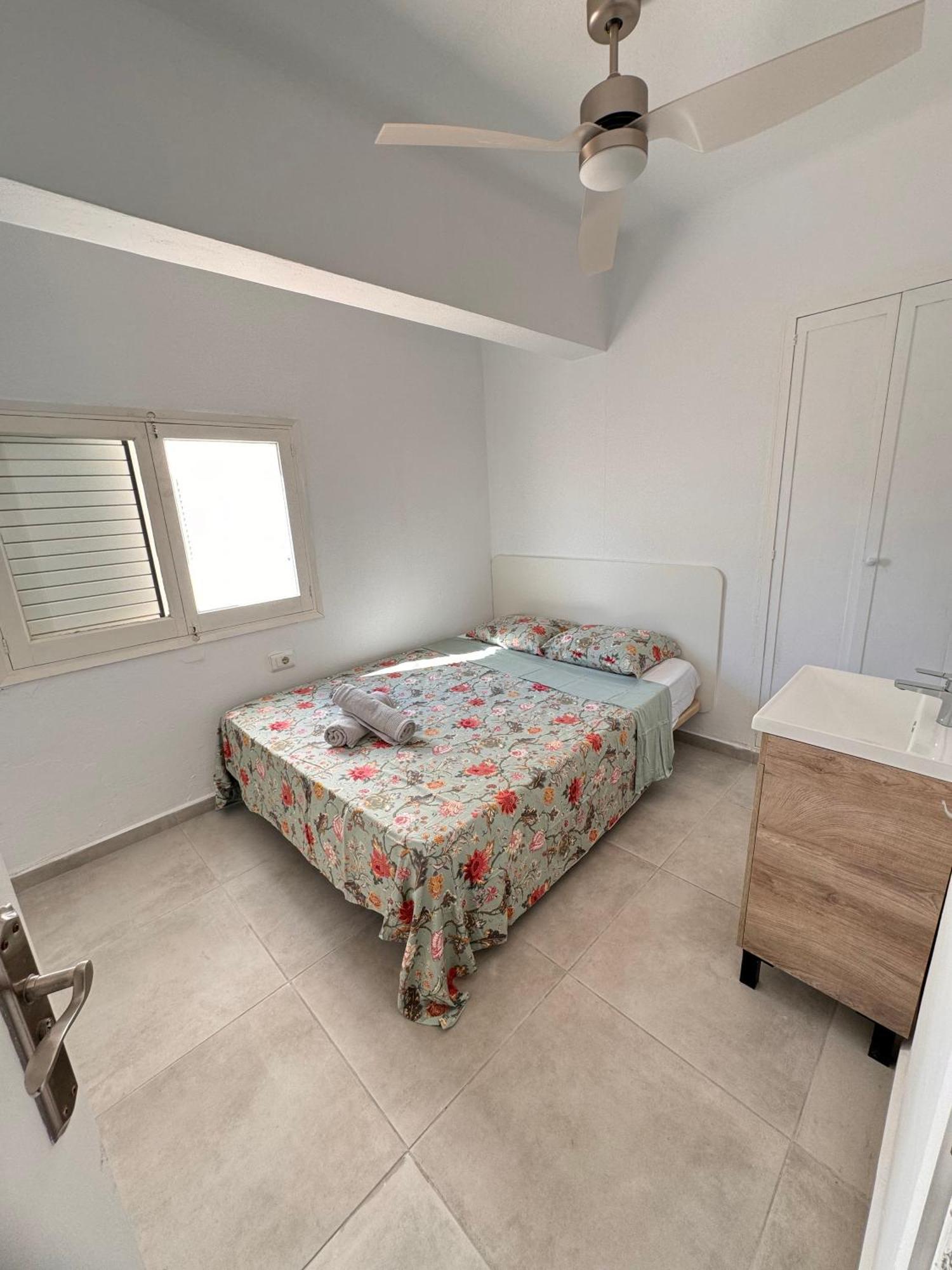 Hostal Cisne Hotel San Antonio  Buitenkant foto